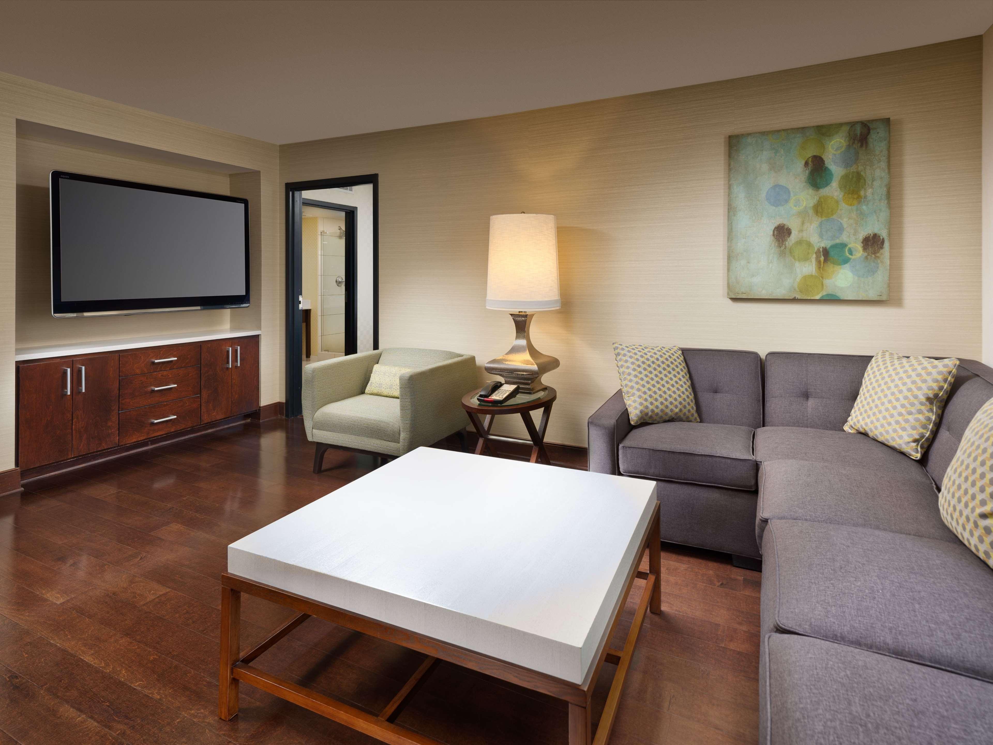 Doubletree By Hilton Hotel Chattanooga Downtown Buitenkant foto