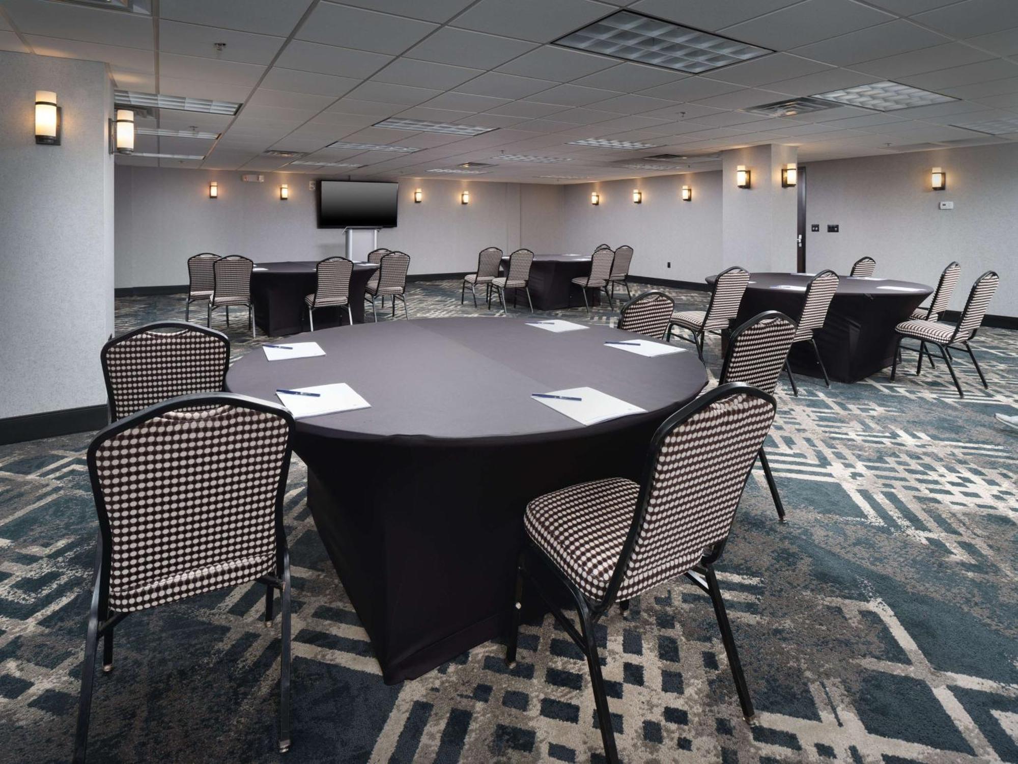 Doubletree By Hilton Hotel Chattanooga Downtown Buitenkant foto