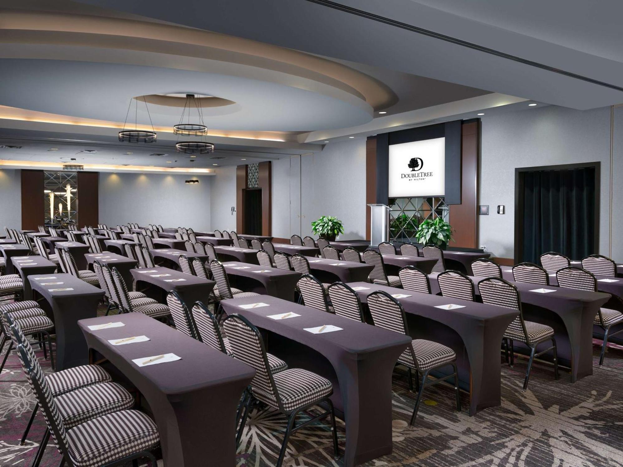 Doubletree By Hilton Hotel Chattanooga Downtown Buitenkant foto