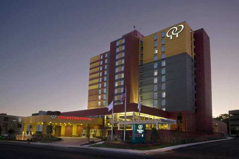 Doubletree By Hilton Hotel Chattanooga Downtown Buitenkant foto